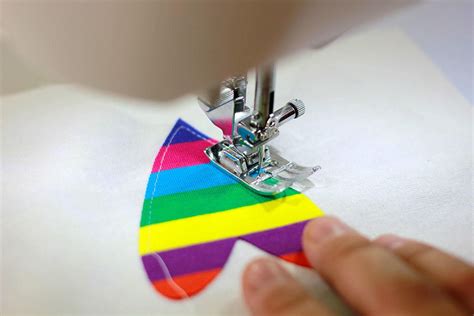 Sewing Applique for Beginners | Sewing appliques, Sewing basics, Free sewing patterns online