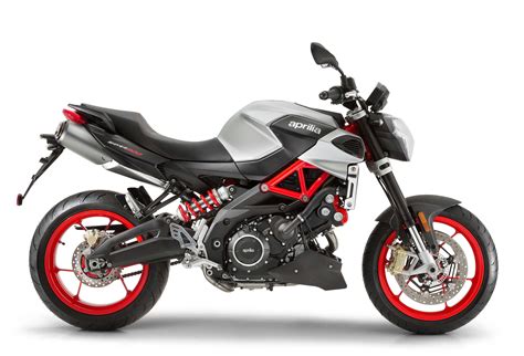 Review of Aprilia Shiver 750 ABS 2017: pictures, live photos ...