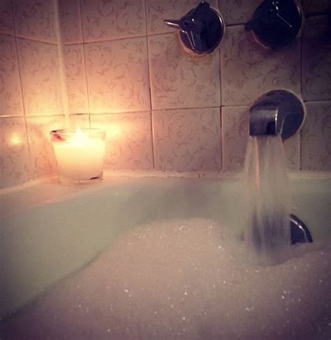 Bubble bath | Bath pictures, Bath aesthetic, Bubble bath