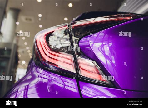 Purple metal car paint hi-res stock photography and images - Alamy