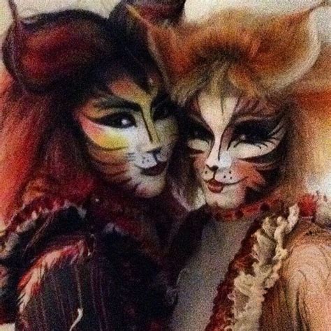 Cats- 2014 Mexican production (Bombalurina & Jennyanydots) | Cats the musical costume, Cat ...