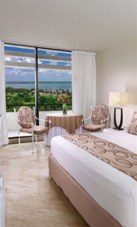 Grand Oasis Cancun All Inclusive, Cancun: $304 Room Prices & Reviews ...