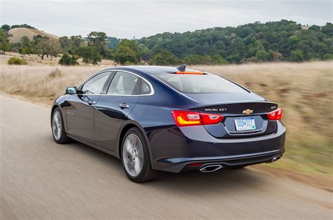 2016 Chevrolet Malibu Hybrid Returns 46 MPG | Automobile Magazine