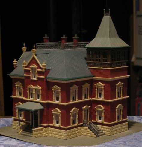 Jim's Junk!: "Model Power"'s "N" gauge "Victorian House" kit build up from 1991.