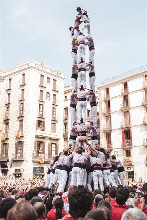 Catalan human tower competition (castellers): Get involved!