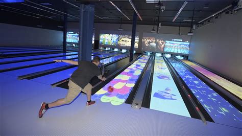 Main Event now open in Orlando with bowling, arcade, ropes course, more