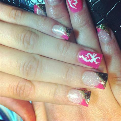 Realtree pink and camo Pink Camo Nails, Camo Nail Art, Camouflage Nails, Deer Nails, Fake Nails ...