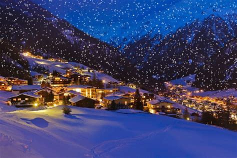 Snowy Village Wallpaper - WallpaperSafari