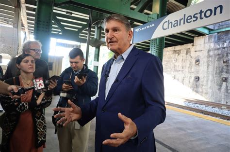 Joe Manchin teases decision on 2024 presidential run