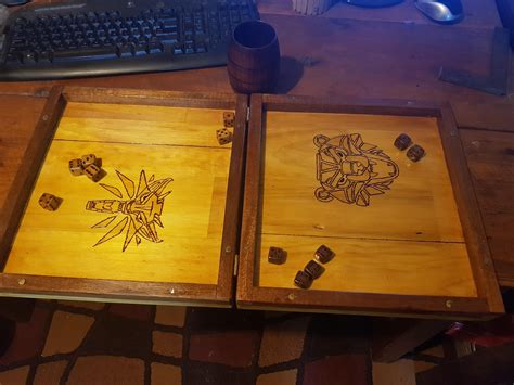 Made a farkle board game and dice from pine and hardwood : r/kingdomcome