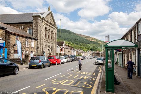 Treorchy in Wales is crowned Britain's Best High Street | Daily Mail Online