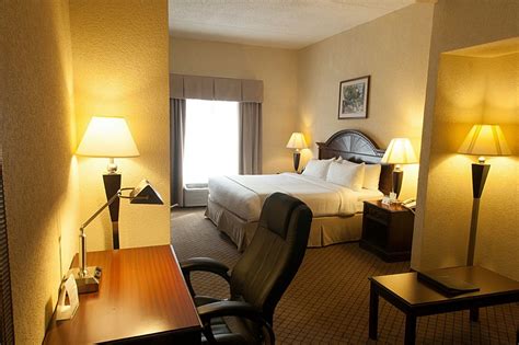 Discount Coupon for Holiday Inn Hotel and Suites Huntington-Civic Arena ...