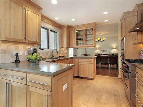 Natural Maple Cabinets With Dark Wood Floors | Floor Roma