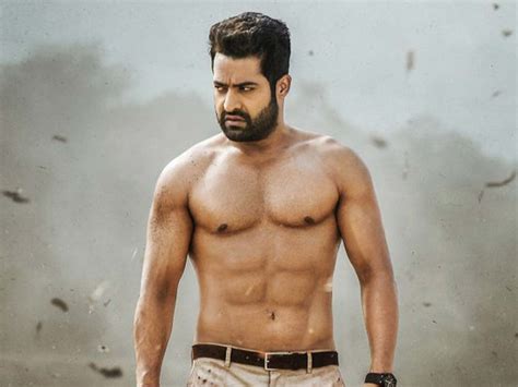 Telugu MovieNews: RRR Intro Scenes: Jr NTR fight with a Wolf