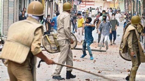 Inside story of stone pelting during terrorist encounters in Kashmir