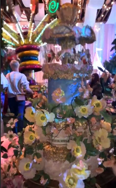 Magical cake from Stormi Webster's 1st Birthday Party | E! News