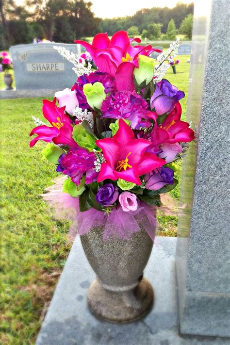 Cement Cemetery Urns For Flowers - Vintage Cement 11" Urn Vase Planter ...
