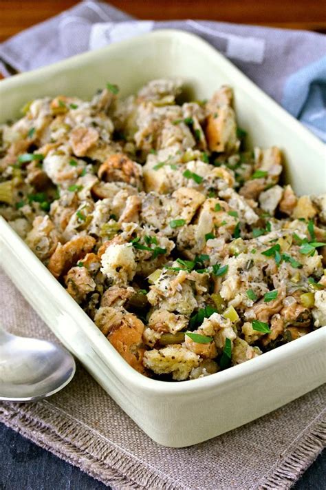 Slow Cooker Classic Bread Stuffing | Karen's Kitchen Stories