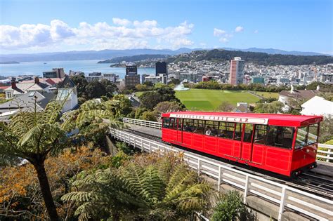 Wellington Cable Car: Fun Ride to the Beautiful Botanical Gardens