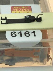 Micro-Trains COUPLERS 20 of #1019 Assembled couplers, for 10 cars ...