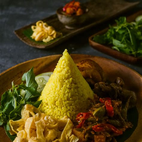 Resep Nasi Kuning Rice Cooker - Amanda Chastity