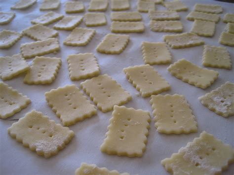 Alissamay's: Sharp Cheddar Cheese Crackers