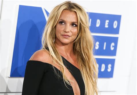 New Doc Claims 'Isolated' Britney Spears 'Binge'-Sleeps For Days ...