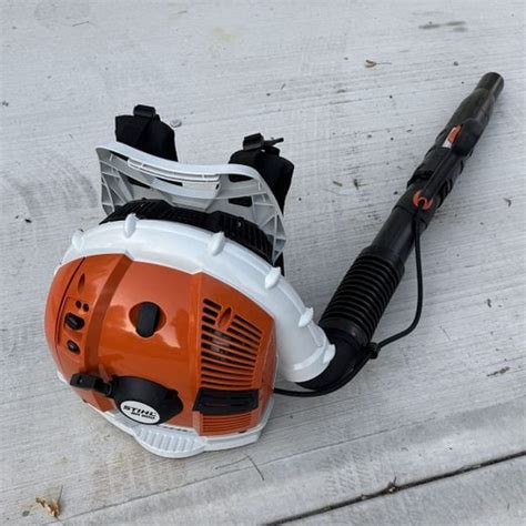 Review: We Tried the Stihl BR 600 Backpack Blower