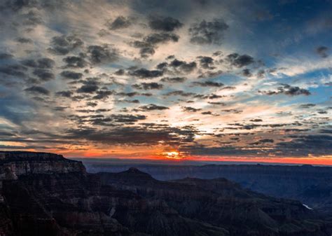 The weather of Grand Canyon, in a spectacular timelapse (VIDEO).