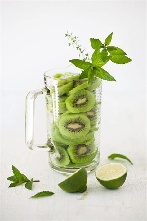 Pin by Shell K. on SO PURE | Kiwi smoothie, Kiwi drink, Refreshing drinks