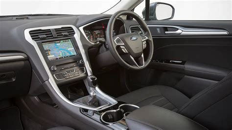 Ford Mondeo Estate Interior Layout & Technology | Top Gear