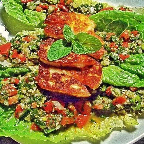 Pan-Fried Halloumi Cheese Salad for #SundaySupper