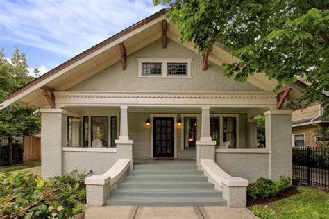 2612 Stanford St, Houston, TX 77006 | Craftsman bungalow exterior ...