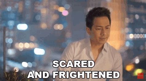Scared Frightened Gif Scared Frightened Omg Discover - vrogue.co