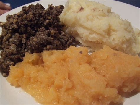 File:Haggis neeps and tatties.jpg - Wikipedia