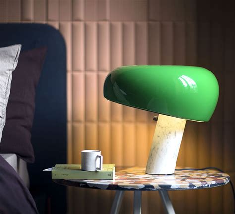 Lampe à poser, Snoopy, métal vert et marbre blanc, Ø39,4cm, H36,9cm - Flos - Luminaires Nedgis