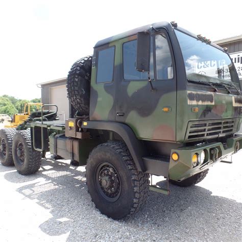 Semi truck 1998 MTV M1088 military for sale