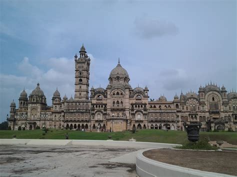 Best Places to Visit in Vadodara, Things to do, & Tourist Attractions