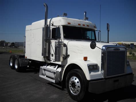 2000 Freightliner FLD FLD Classic StockNum: TW1974 : Nebraska,Kansas,Iowa