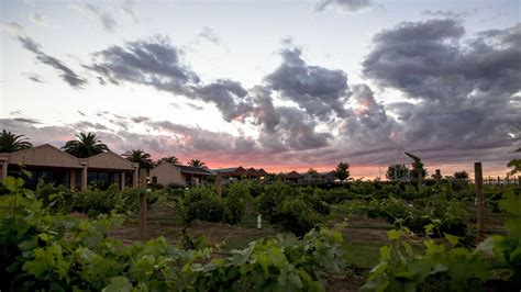 Tuileries Rutherglen, Accommodation, High Country, Victoria, Australia