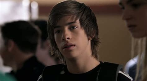 Jimmy Bennett - No Ordinary Family 1x11 - Jimmy Bennett Image (28091143 ...