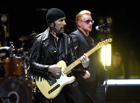 U2 Guitarist The Edge Falls Off Stage | Access Online