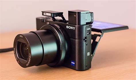 A Complete Review On Sony RX100 V Camera