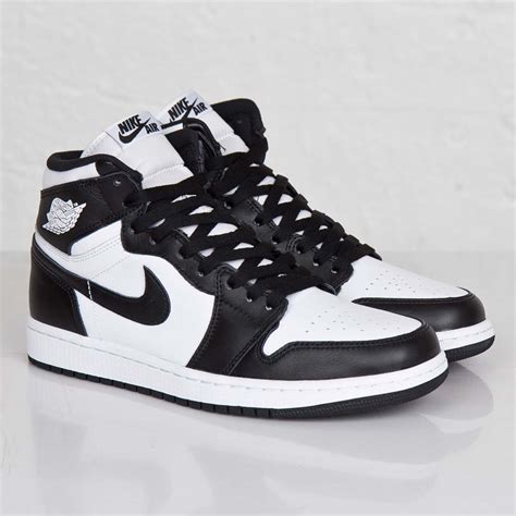 Brand jordan Air Jordan 1 Retro High OG - 555088-010 - Sneakersnstuff ...