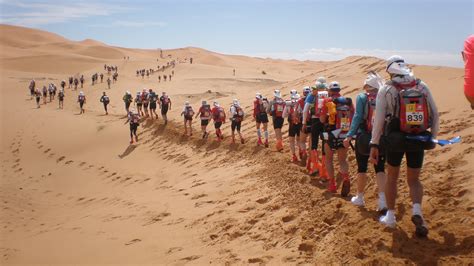 Marathon des Sables : 700 coureurs à l'assaut de 250 km dans le désert marocain