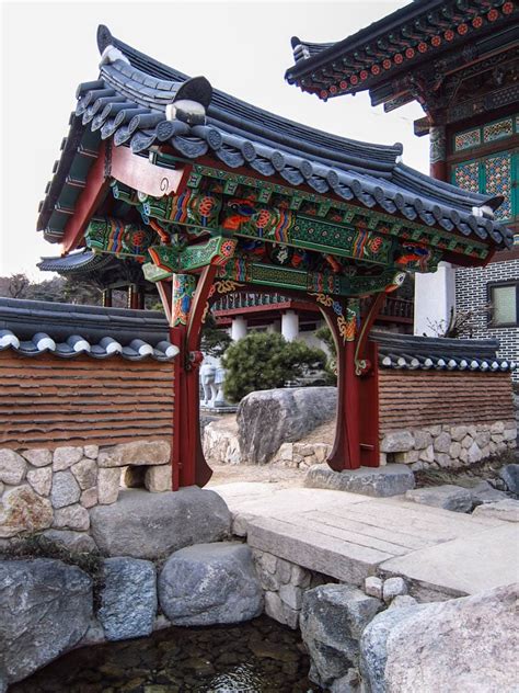 Bongeunsa Temple - The Seoul Guide