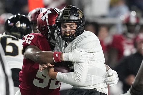 QB Aidan O'Connell led Purdue to win after brother's death