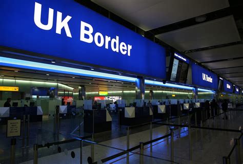 UK immigration: Net migration hits record high of 336,000 ahead of EU referendum | IBTimes UK