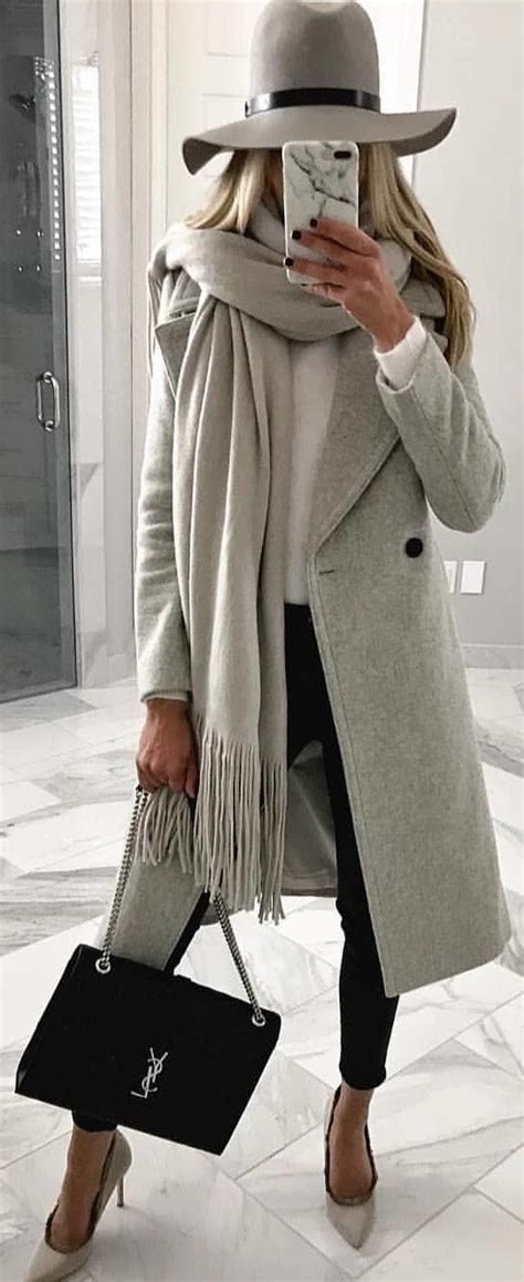 #winter #outfits gray coat with gray hat and gray fringe scarf. Pic by ...