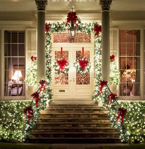 35 Stunning Christmas Lights Decor Ideas On House Exterior | Front door christmas decorations ...